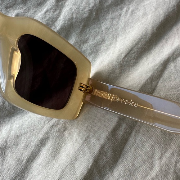 Shevoke Sirmont Acetate Sunglasses - Picture 7 of 7